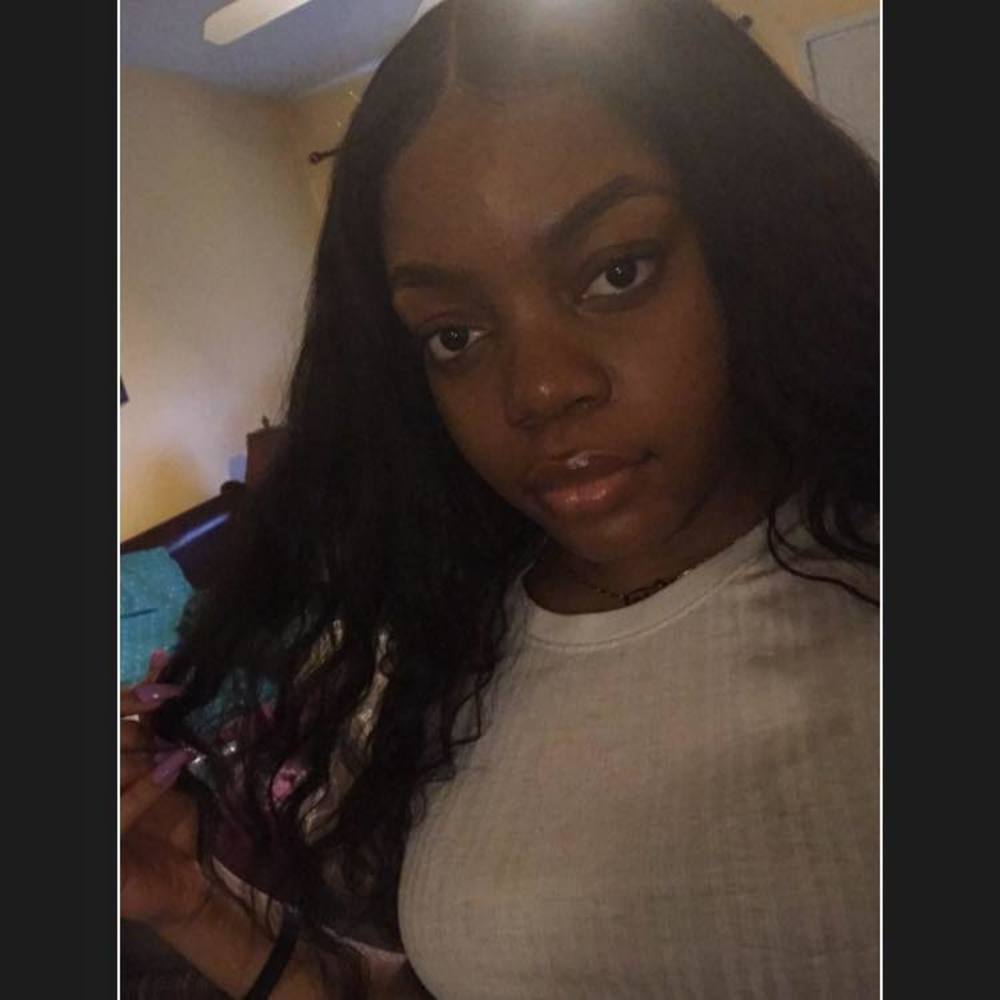 Meet your Posher, Maia